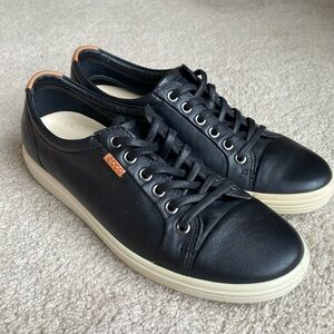 Ecco Black Leather Casual Sneaker
